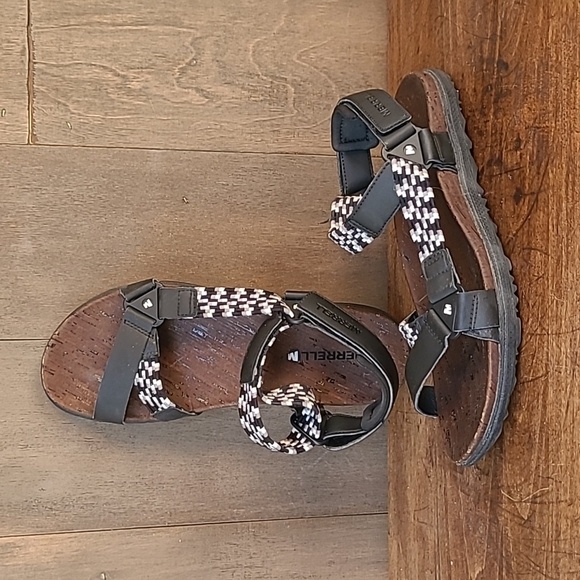 Merrell Sandals Women's sz 8 Around Town Sunvue Black/White Woven Strap Saandal - Picture 1 of 10